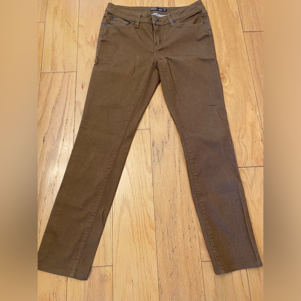 Prana Women’s Jeans. Brown. Size 6/28.